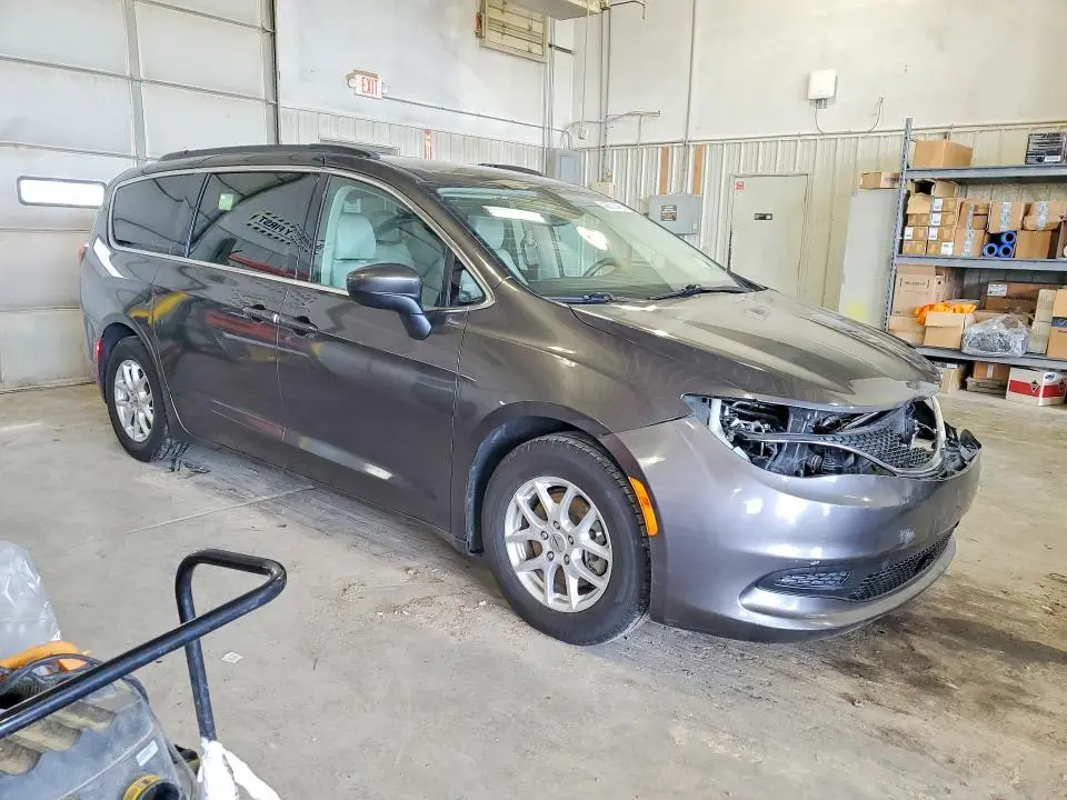 2021 CHRYSLER VOYAGER LXI  