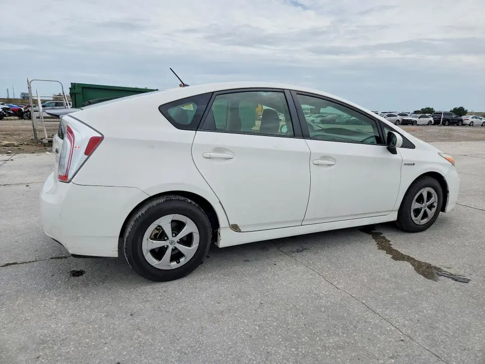 2013 TOYOTA PRIUS TWO  