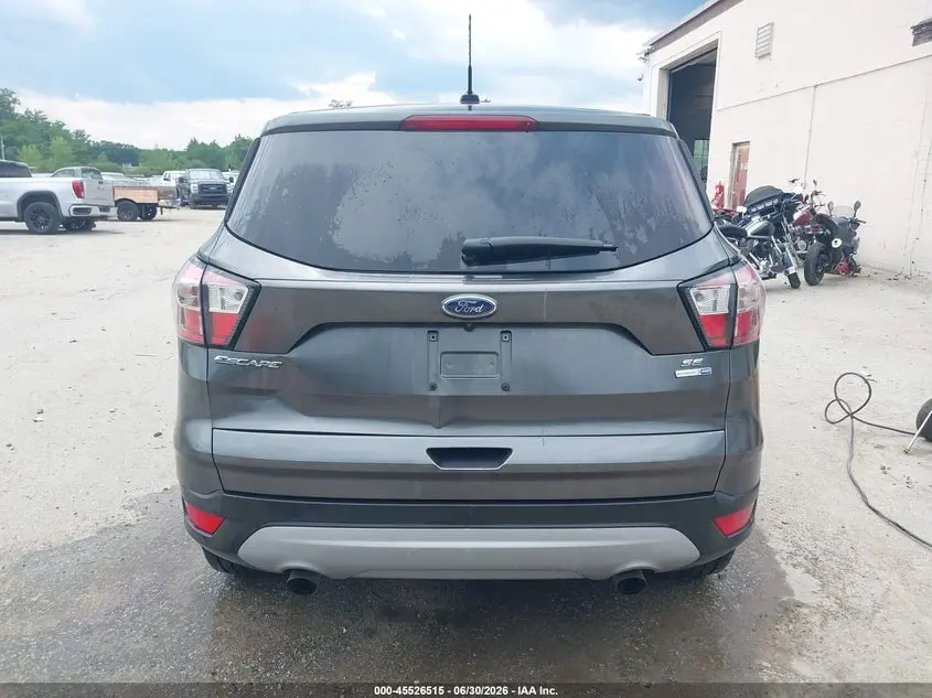 2017 FORD ESCAPE SE