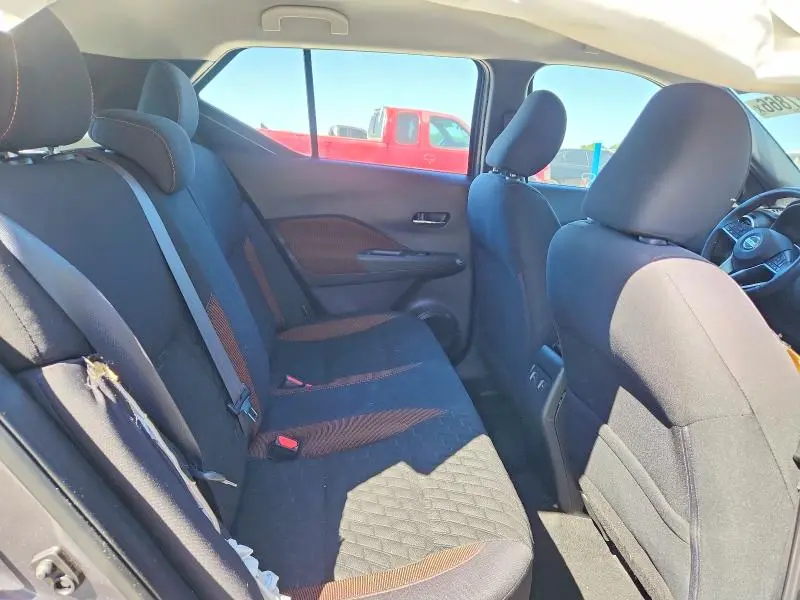 2021 NISSAN KICKS SR  