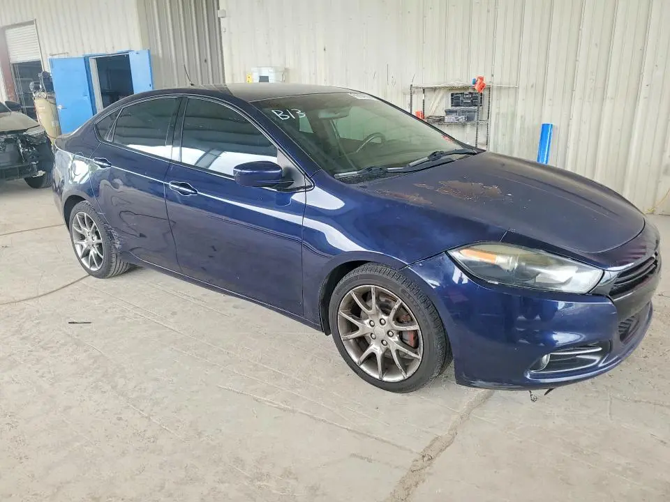 2015 DODGE DART SXT  