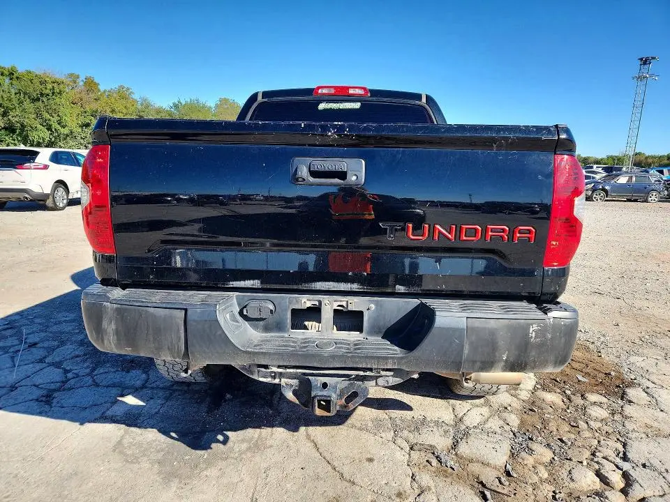 2014 TOYOTA TUNDRA CREWMAX SR5  