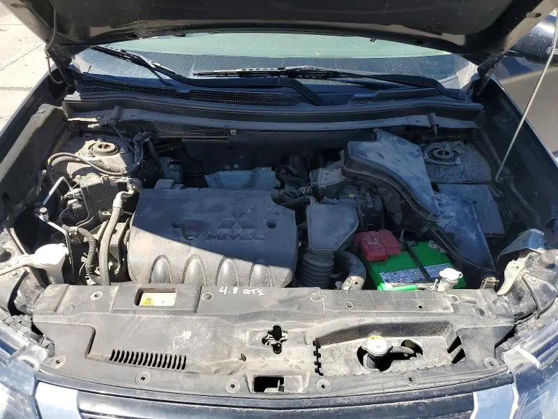 2019 MITSUBISHI OUTLANDER SE  