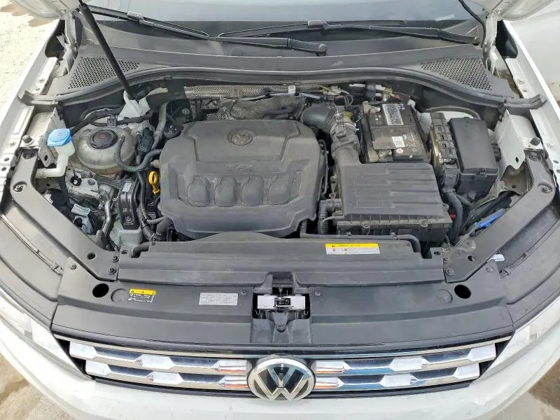 2021 VOLKSWAGEN TIGUAN SE  