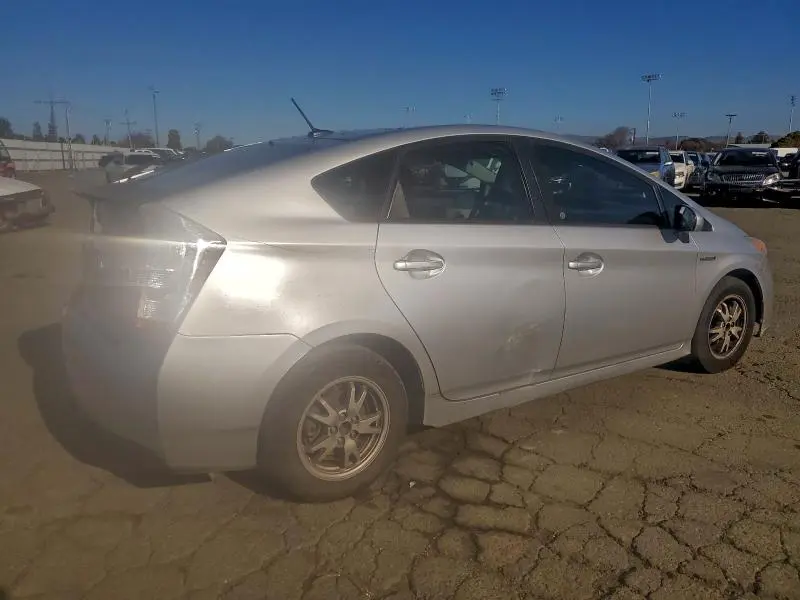 2011 TOYOTA PRIUS   