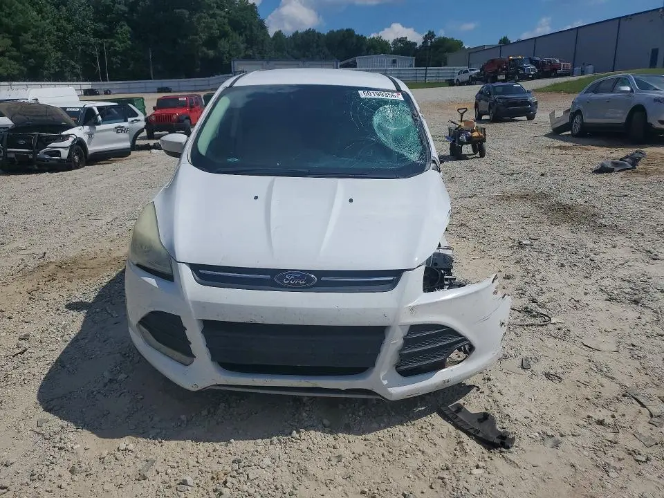2016 FORD ESCAPE SE  