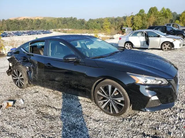 2022 NISSAN ALTIMA SR  