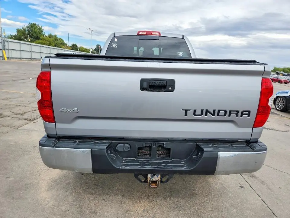 2019 TOYOTA TUNDRA SR5  