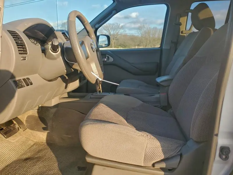 2011 NISSAN FRONTIER S  