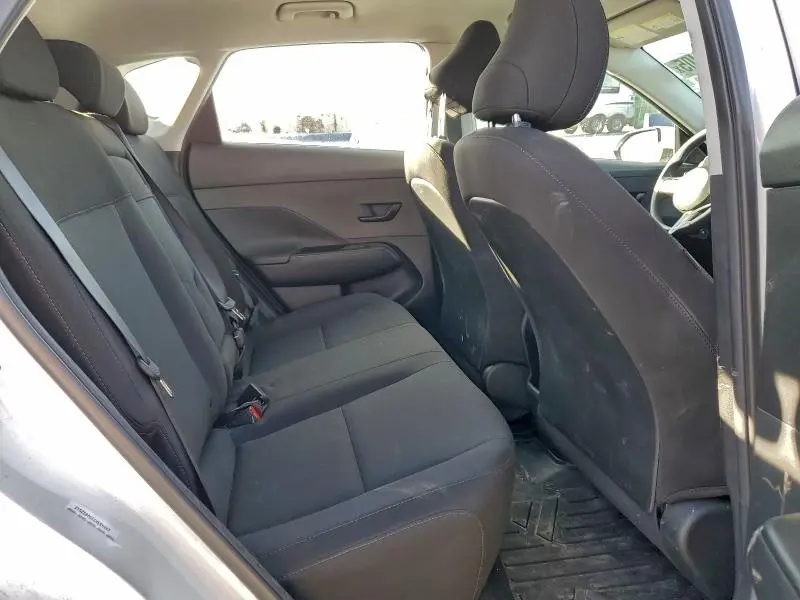 2025 HYUNDAI KONA SE  