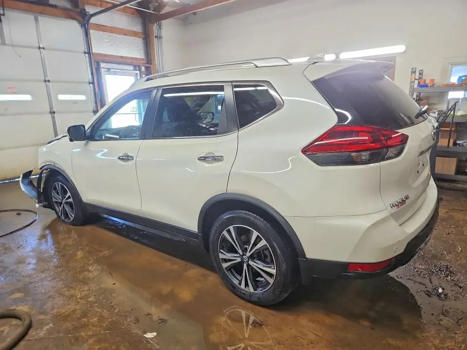 2020 NISSAN ROGUE SV  