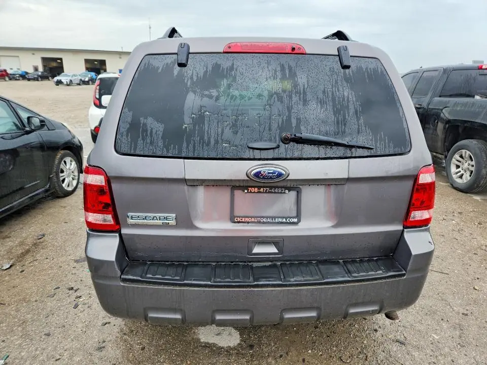 2012 FORD ESCAPE XLT  