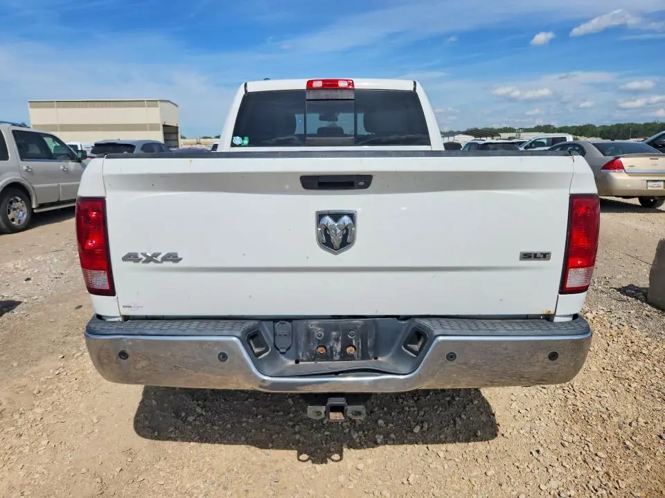 2013 RAM 1500 SLT  
