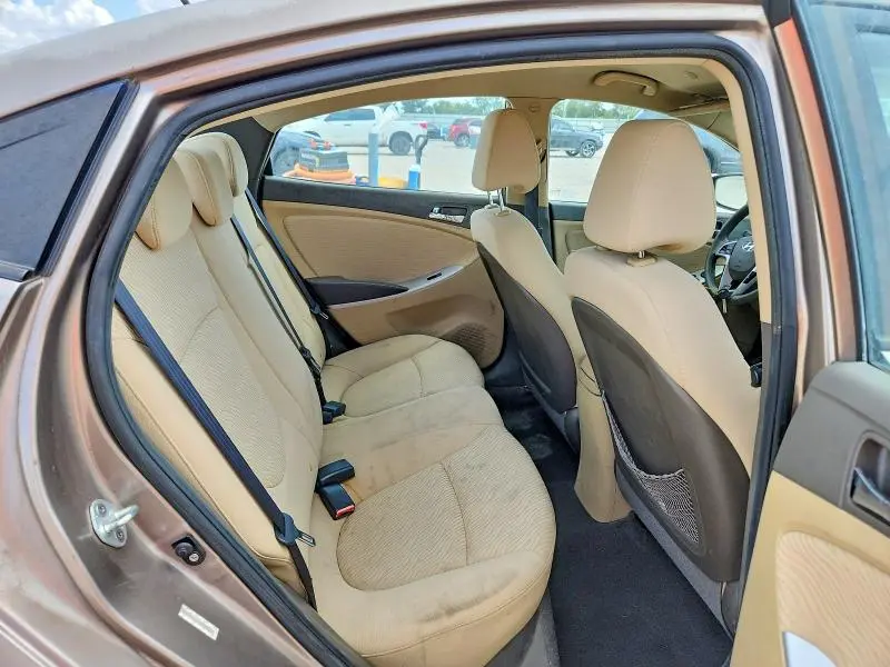 2012 HYUNDAI ACCENT GLS  