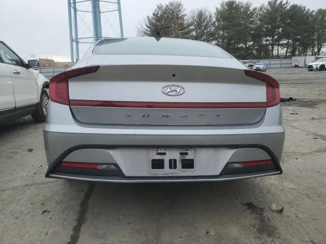 2021 HYUNDAI SONATA SE  