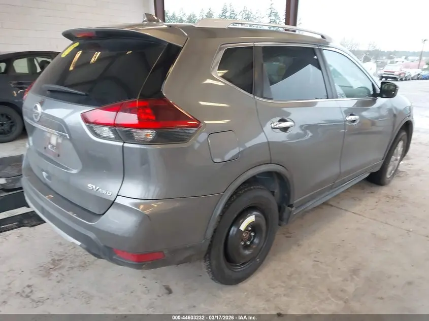 2018 NISSAN ROGUE SV