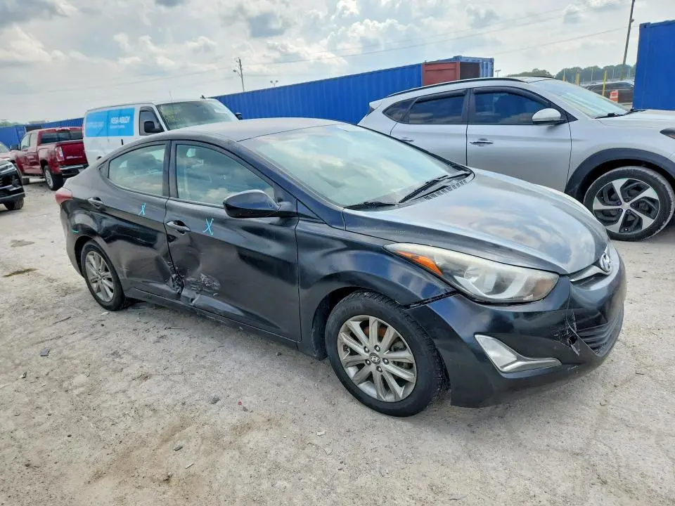 2014 HYUNDAI ELANTRA SE  