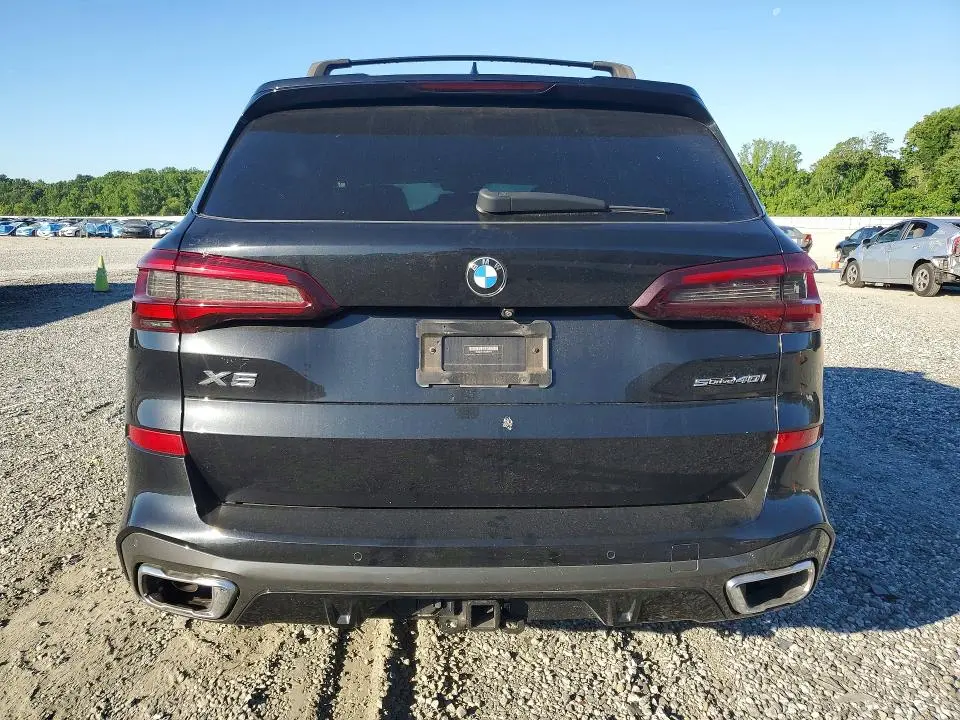 2020 BMW X5   