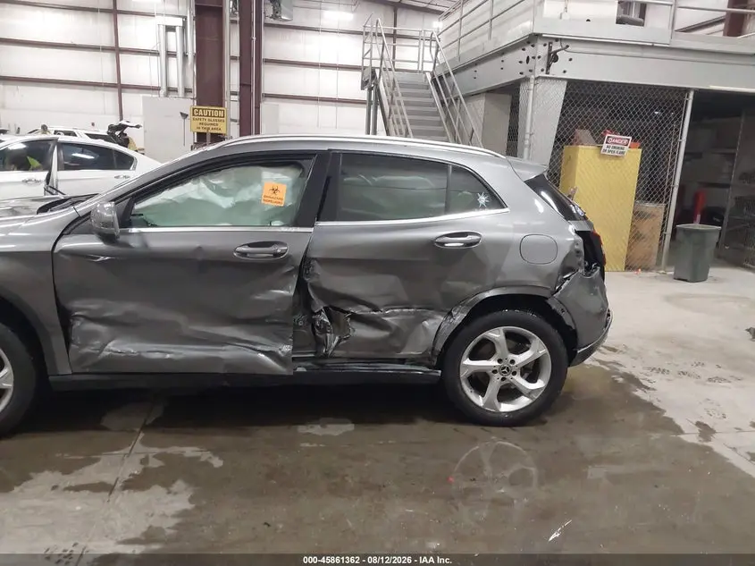 2018 MERCEDES-BENZ GLA 250 4MATIC