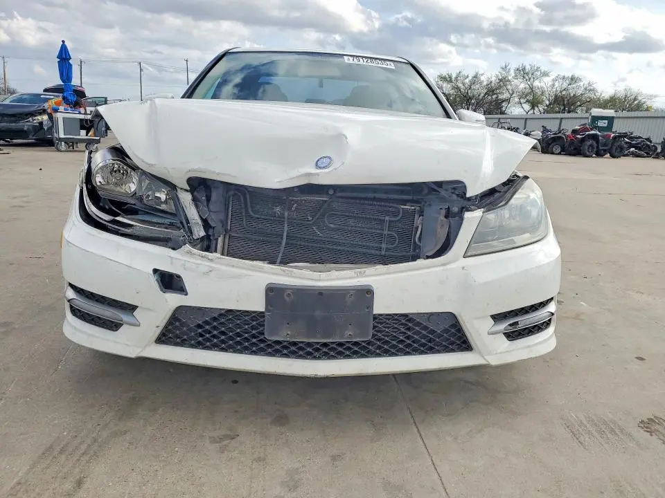 2014 MERCEDES-BENZ C 250  