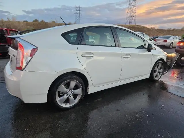 2015 TOYOTA PRIUS   