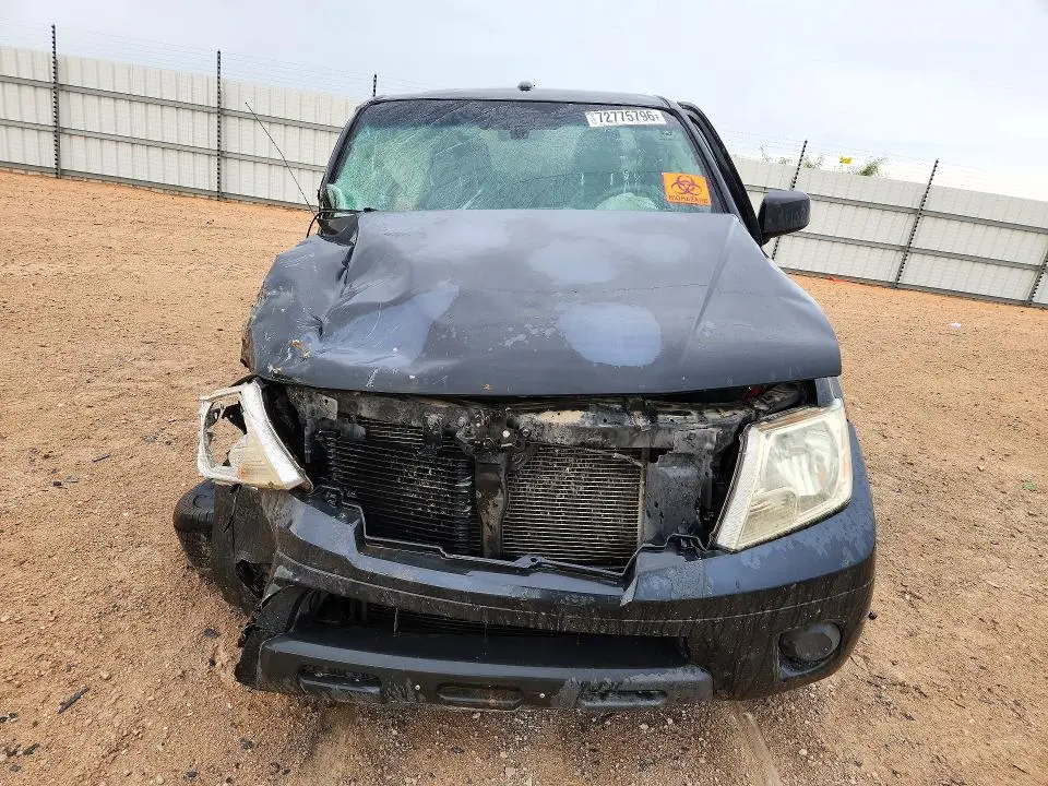 2013 NISSAN FRONTIER S  