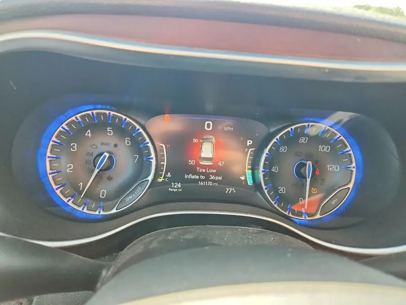 2017 CHRYSLER PACIFICA LIMITED  
