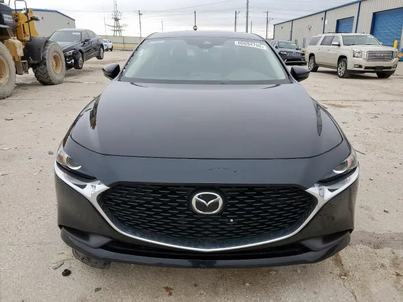 2021 MAZDA 3   