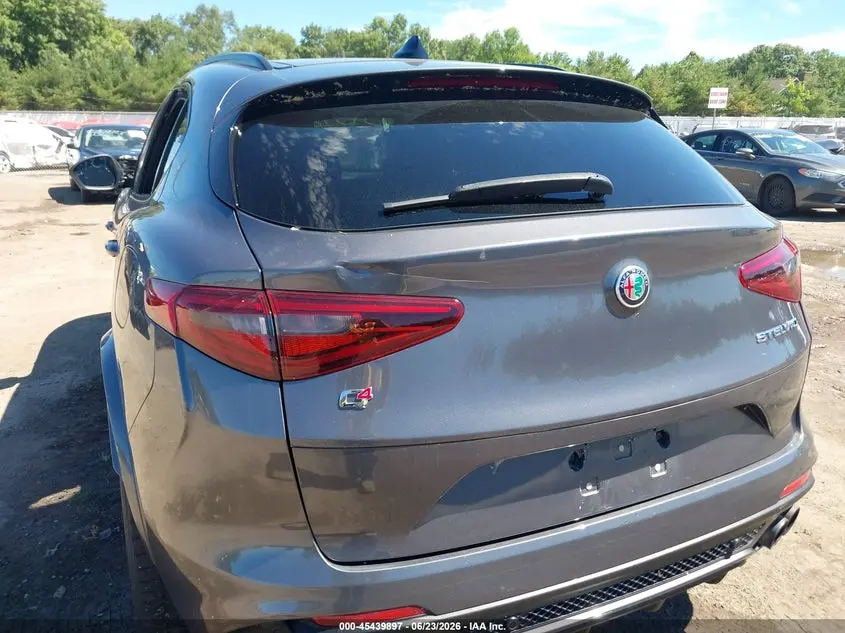 2018 ALFA ROMEO STELVIO QUADRIFOGLIO AWD