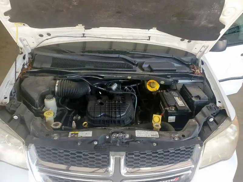 2014 DODGE GRAND CARAVAN SE  