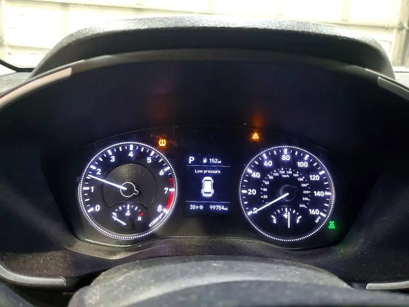 2020 HYUNDAI SANTA FE SE  