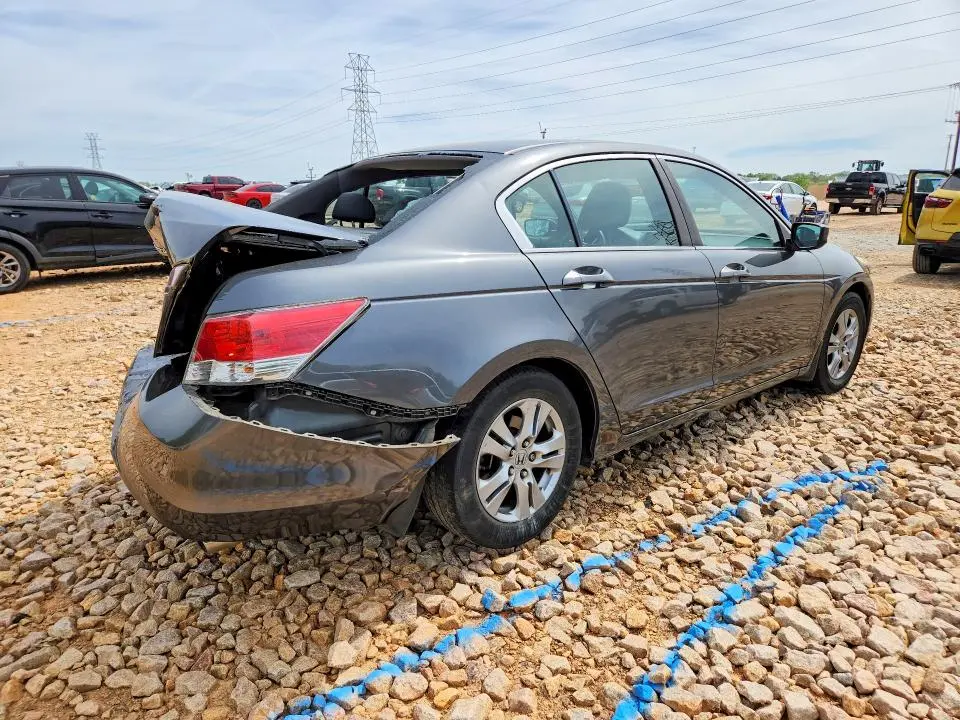 2011 HONDA ACCORD SE  