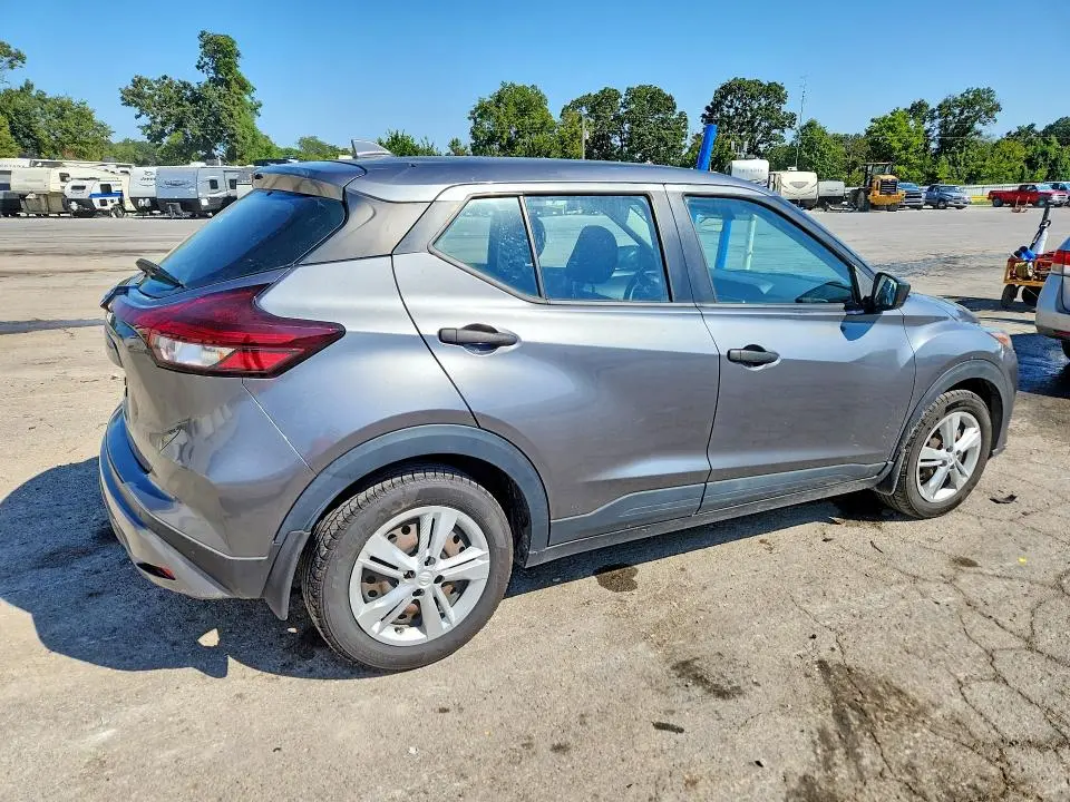 2021 NISSAN KICKS S  