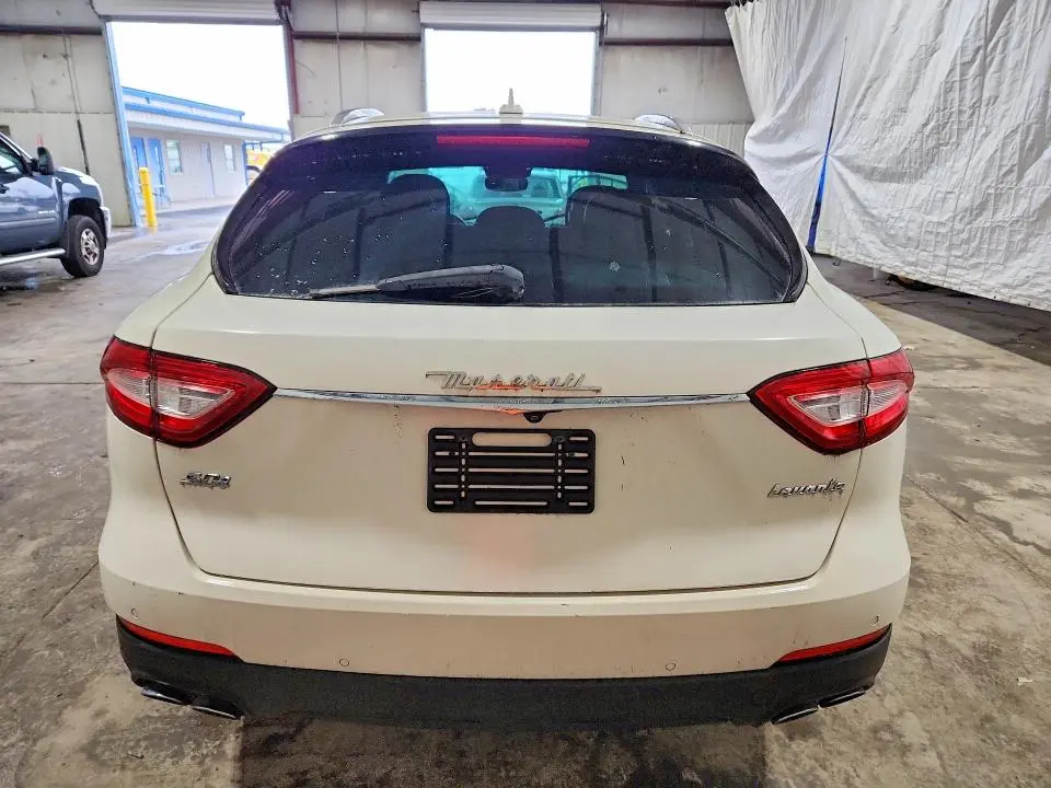 2017 MASERATI LEVANTE S  