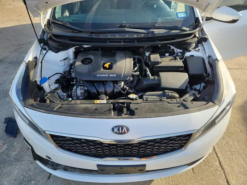 2017 KIA FORTE LX  