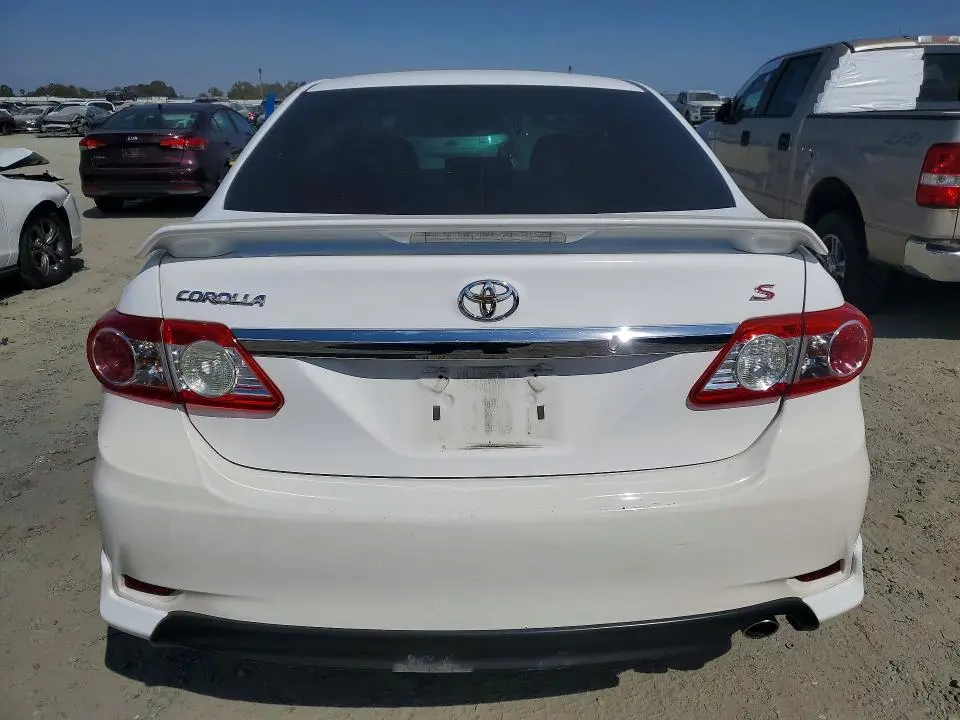 2013 TOYOTA COROLLA S  