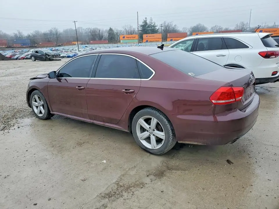 2013 VOLKSWAGEN PASSAT SE  
