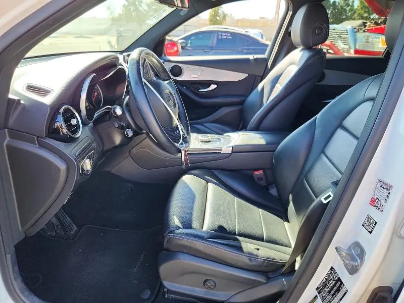 2019 MERCEDES-BENZ GLC 300  
