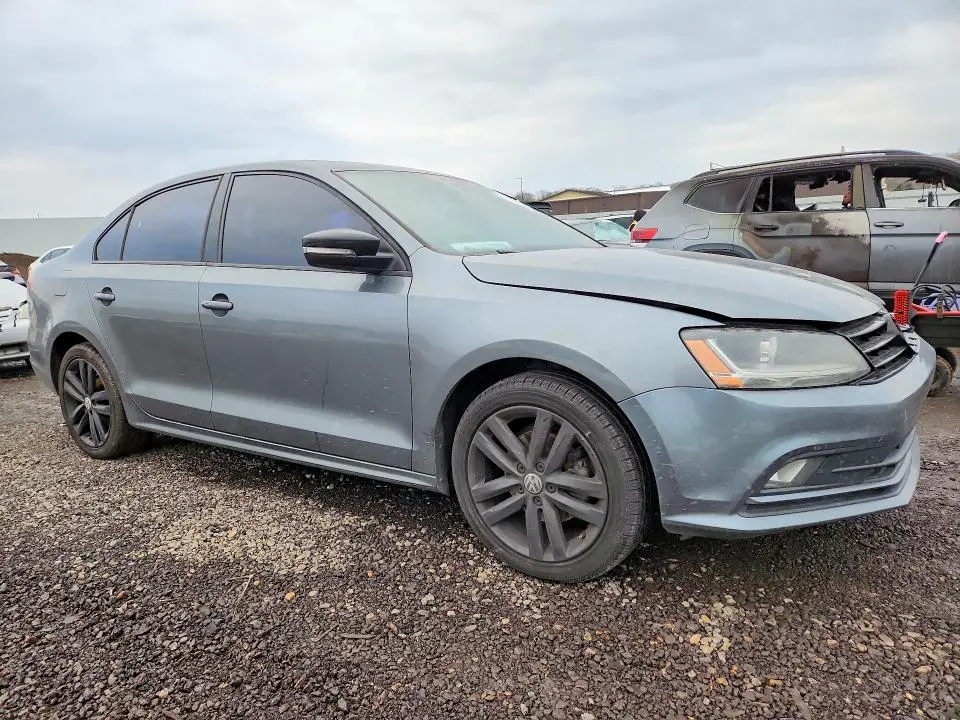 2018 VOLKSWAGEN JETTA SPORT  