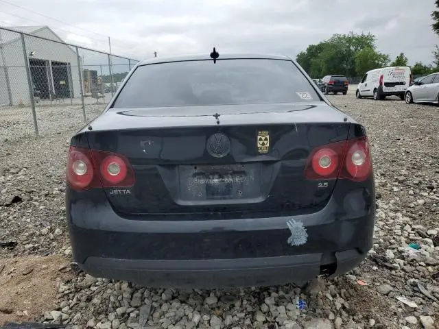 2010 VOLKSWAGEN JETTA SE  
