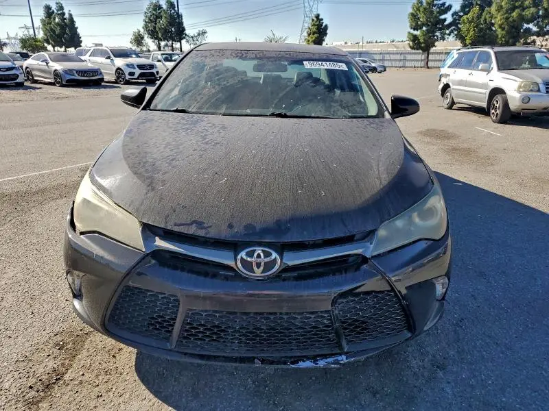 2016 TOYOTA CAMRY LE  