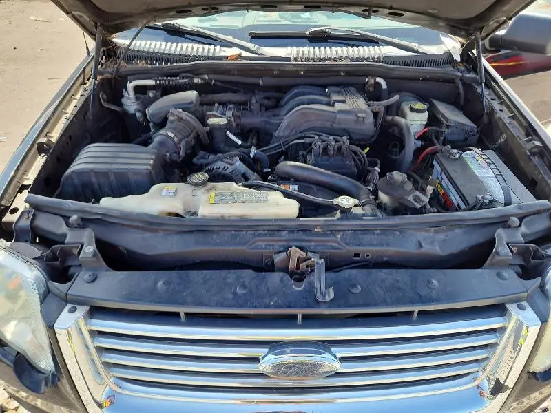 2010 FORD EXPLORER XLT  