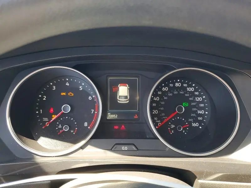 2018 VOLKSWAGEN TIGUAN S  