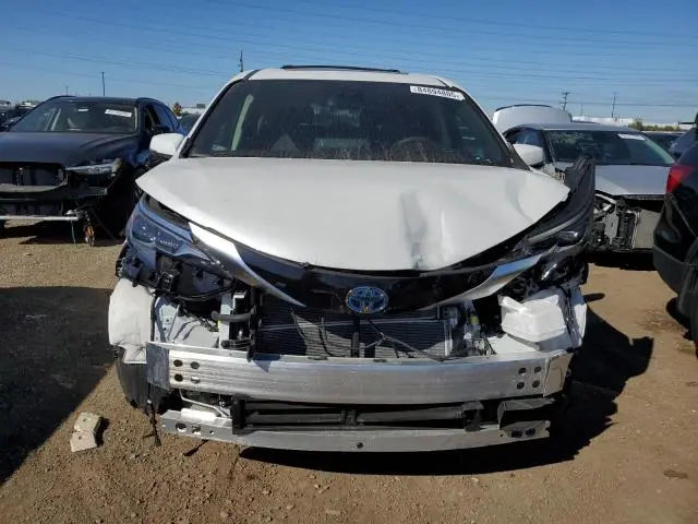 2024 TOYOTA SIENNA LIMITED