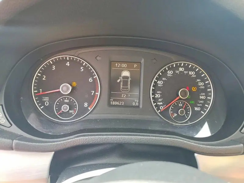 2013 VOLKSWAGEN PASSAT SE  