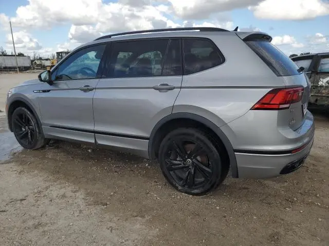 2023 VOLKSWAGEN TIGUAN SE R-LINE BLACK  