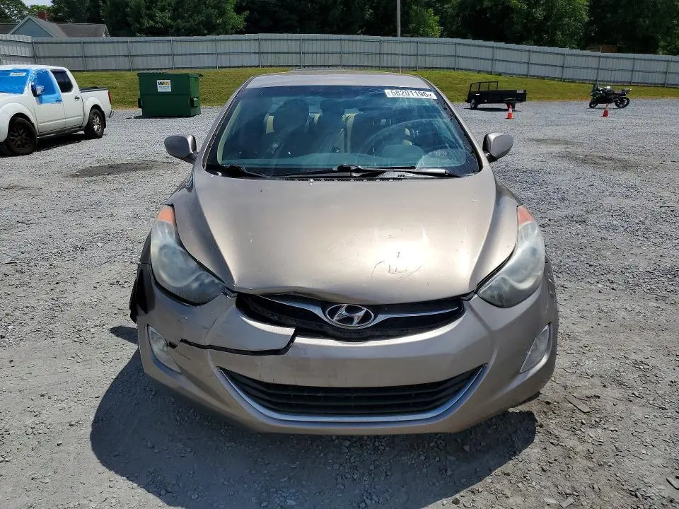 2013 HYUNDAI ELANTRA GLS  