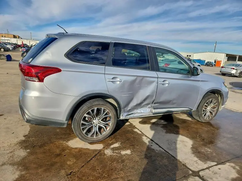 2016 MITSUBISHI OUTLANDER SE  