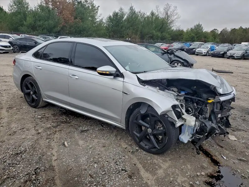 2021 VOLKSWAGEN PASSAT R-LINE  