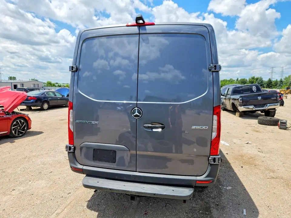 2025 MERCEDES-BENZ SPRINTER 2500  